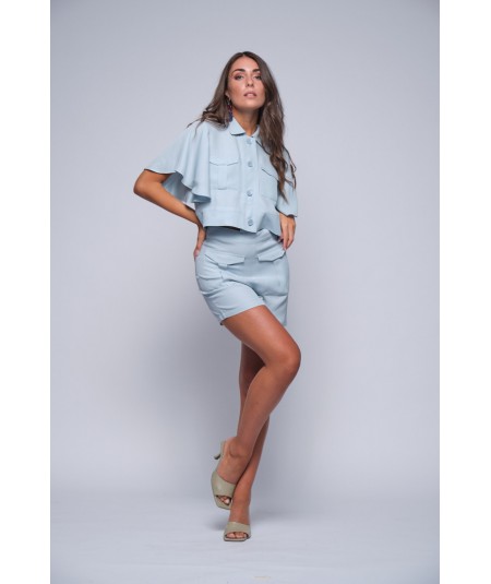 Completo con shorts e giacca cropped 2