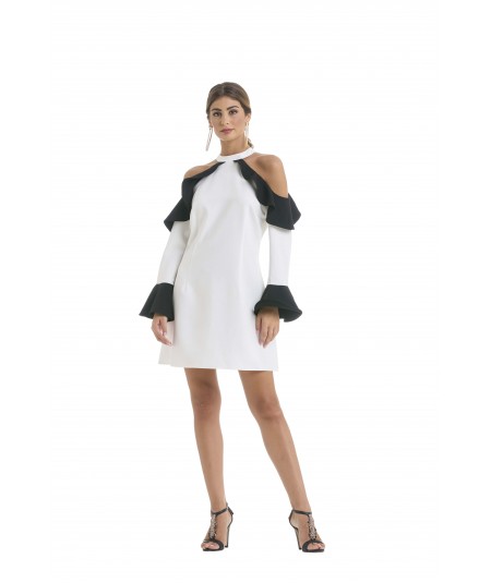 Dress with cutout and ruffles on the shoulders 2