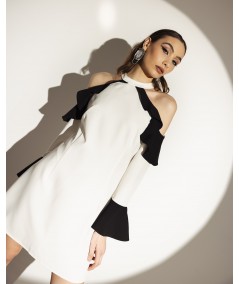 Dress with cutout and ruffles on the shoulders