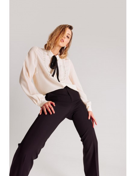 Blouse with studs and bow