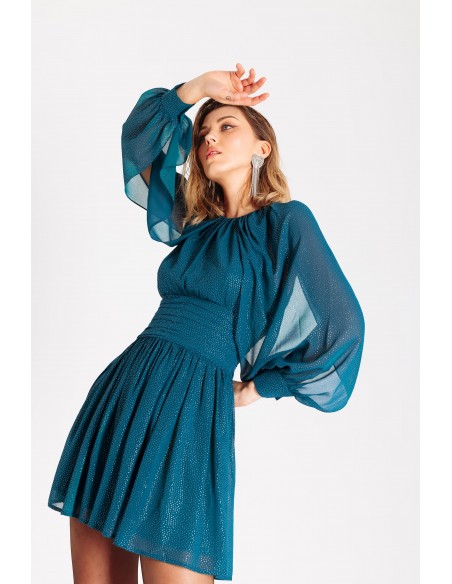 Abito con lurex e maniche aperte