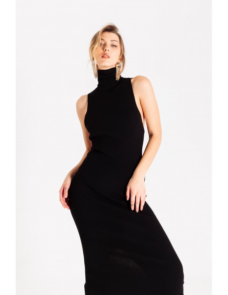 Long knitted dress with high neck