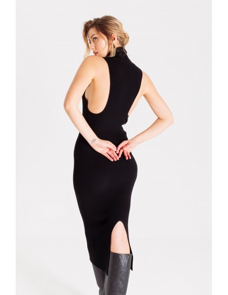 Long knitted dress with high neck